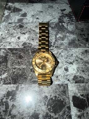 Invicta, Vintage Invicta Swiss Reserve 300 Men's Wristwatch,